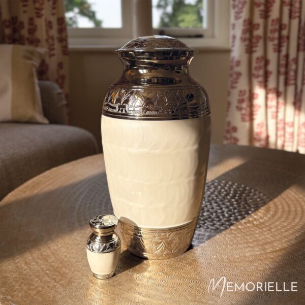White Sanctum 2000 Adult Brass Urn - Image 2